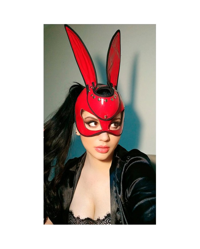 Máscara Bad Bunny Red